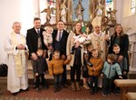 ​Biskup Radoš krstio peto dijete obitelji Spajić iz Svetog Martina na Muri